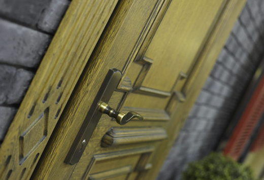 Входные деревянные двери из дуба