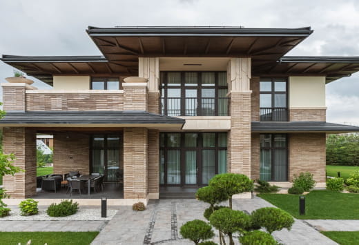 Дерево-алюминиевые окна для коттеджа и бассейна