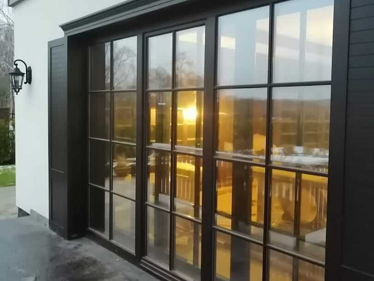Двухрамные деревянные окна из дуба в частном доме